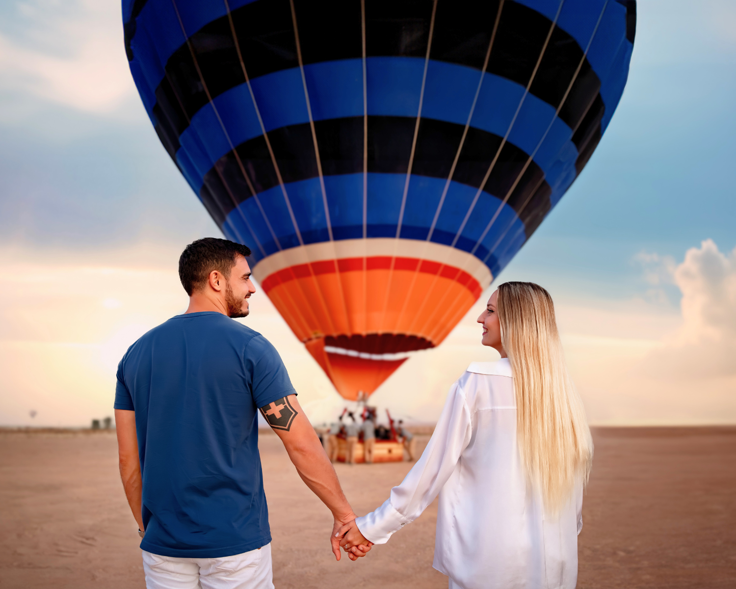 Exotic Sunrise Hot Air Balloon With Breakfast